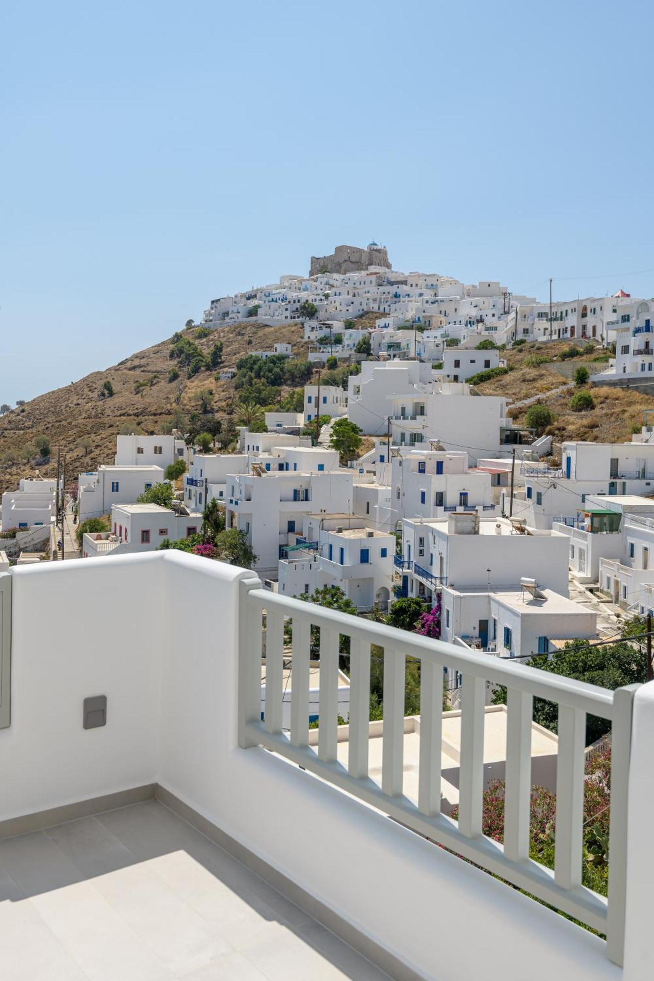 Vivere Luxury Suites Pera Gyalos Exterior foto