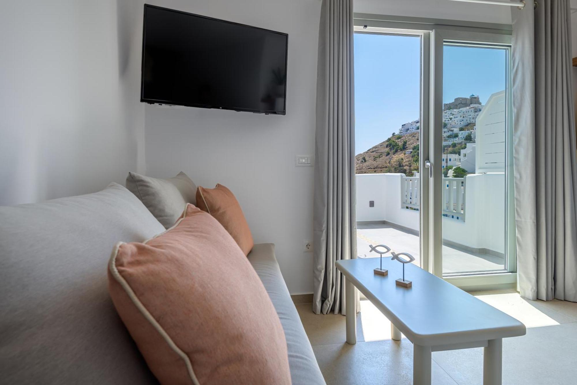 Vivere Luxury Suites Pera Gyalos Exterior foto